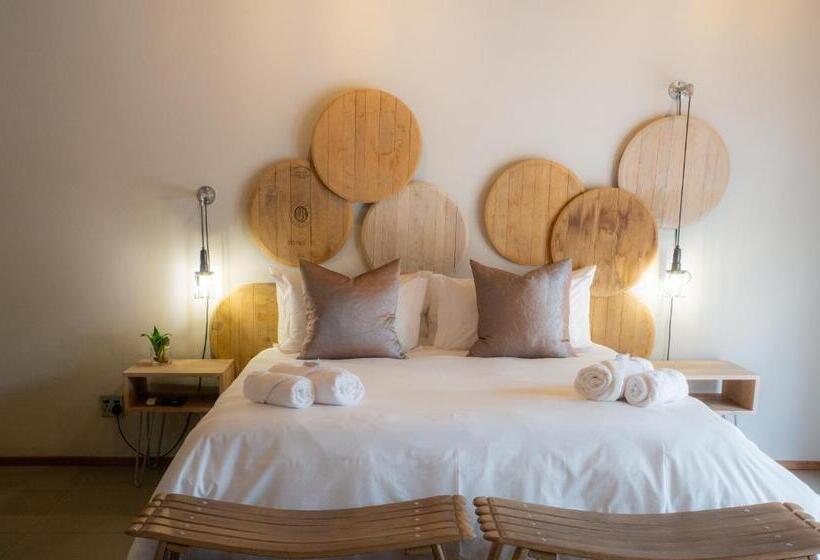 غرفة قياسية سرير كينج, Execustay