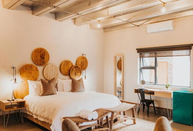 غرفة قياسية سرير كينج, Execustay