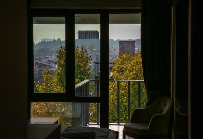 Quarto standard, New Gate