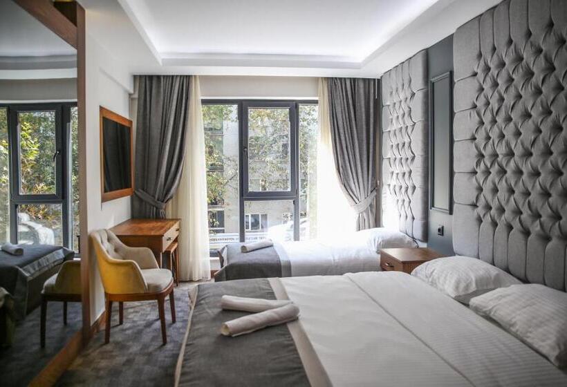 Quarto Familiar, New Gate