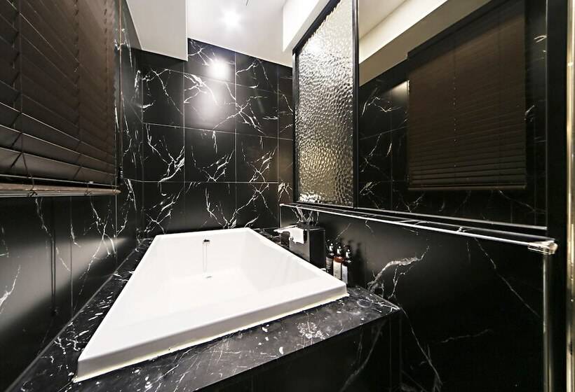 חדר דלוקס, Masan Almond