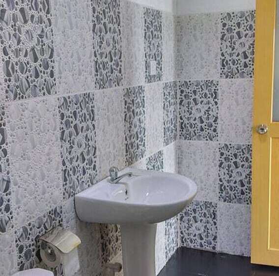 스탠다드 트리플 룸, Shan Guest And Restaurant Nilaveli