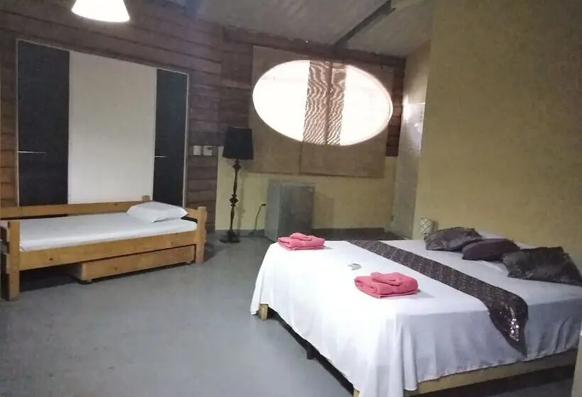 اتاق استاندارد سه نفره, Tuanis B&b Tamarindo