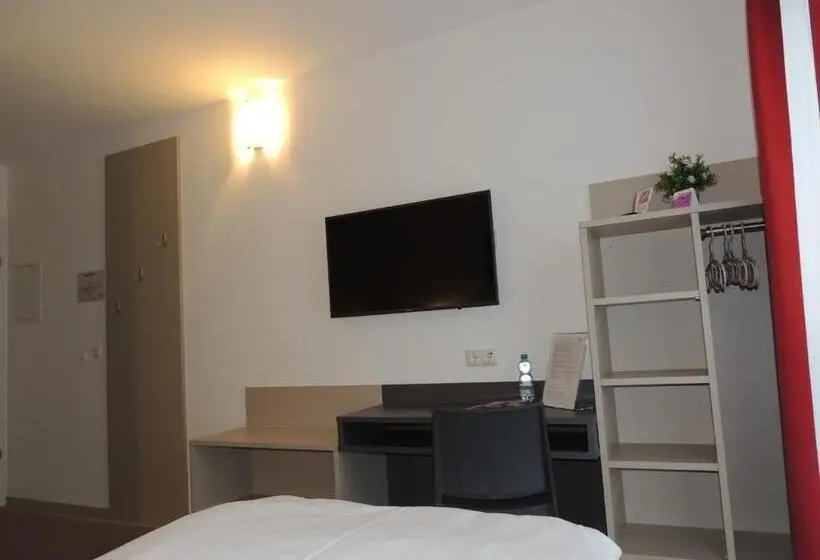 Standard Yhden Hengen Huone, Avia Motel Bisamberg