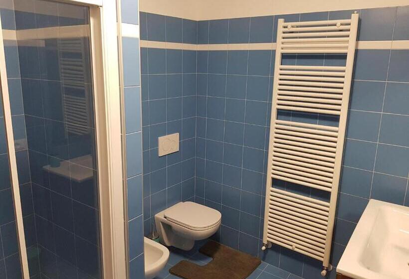 اتاق استاندارد, I Personaggi