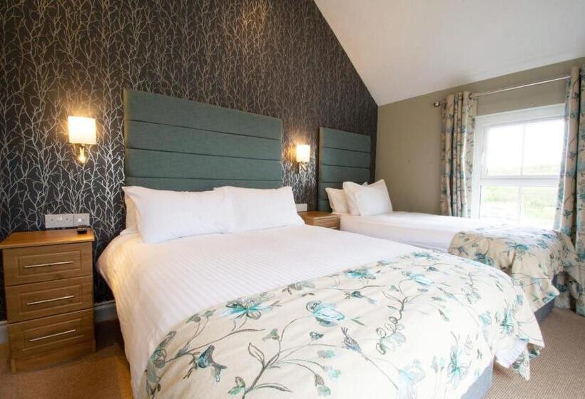 디럭스 트리플 룸, Nevins Newfield Inn Ltd