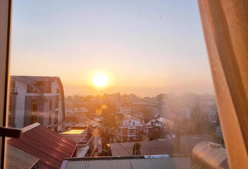 اتاق استاندارد با تخت بزرگ, Bong Sen