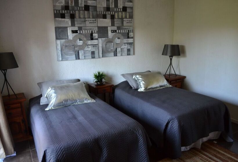 标准房带园景, Santa Teresita Boutique