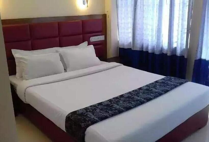 سوییت خانوادگی, Dallas Sylhet