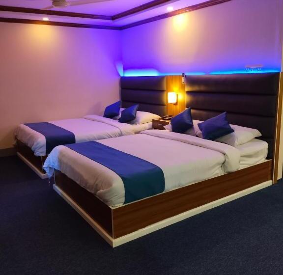 اتاق لوکس, Dallas Sylhet