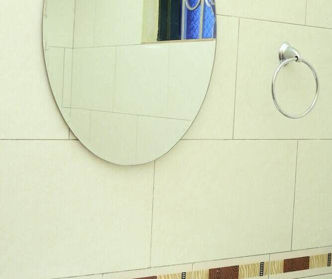 اتاق استاندارد یک نفره, Trisek