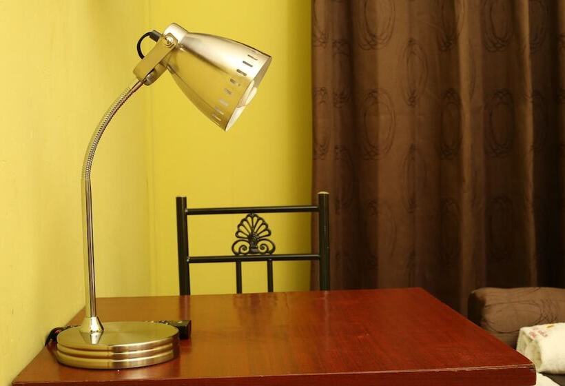 اتاق لوکس, Trisek