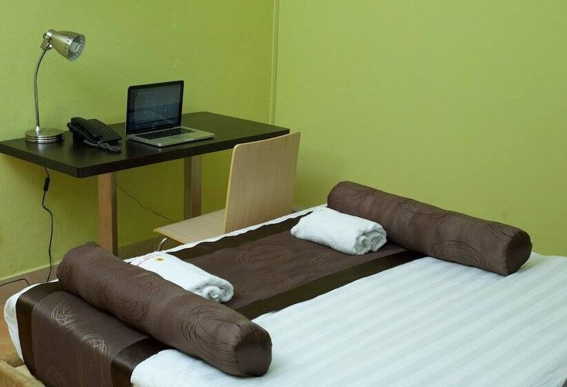 اتاق لوکس, Trisek