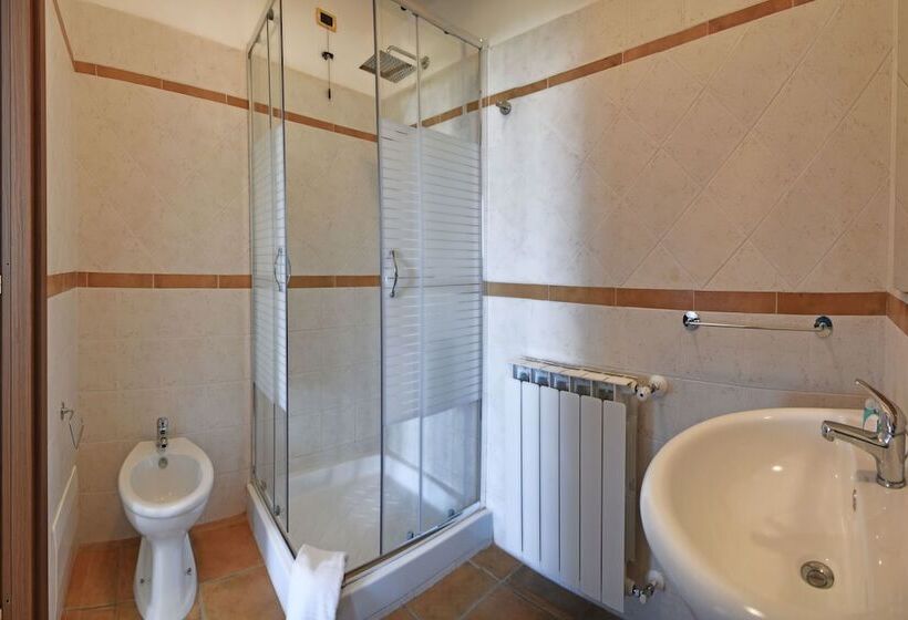 Номер Стандарт Трехместный, Villa Santadi