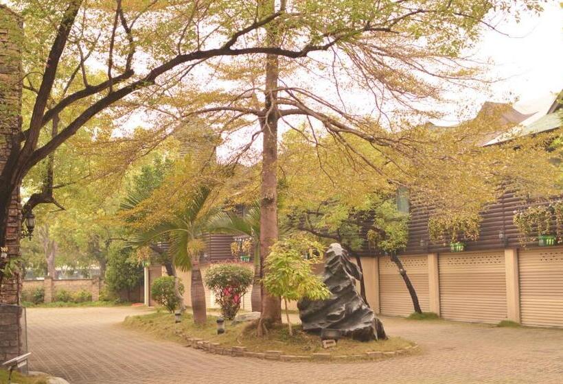 اتاق استاندارد چهار تخته, Ivy Motel