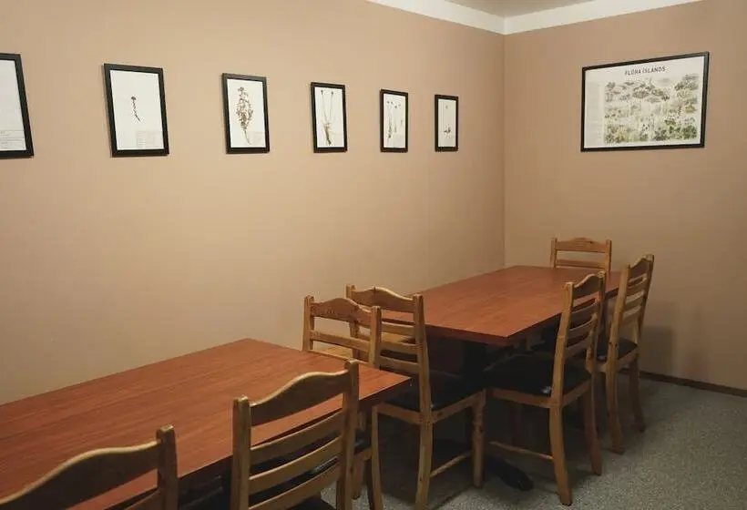 اتاق استاندارد با سرویس بهداشتی مشترک, Tehusið Hostel