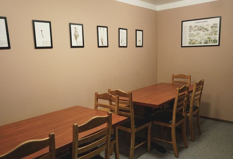 Economy Quadruple Room, Tehusið Hostel