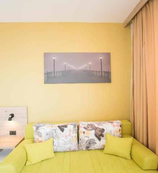 اتاق استاندارد با بالکن, Aparthotel & Spa Kasmi