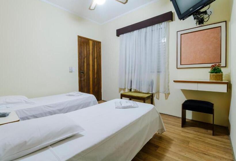 חדר סטנדרט, Acacia