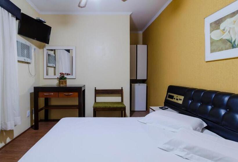 חדר דלוקס, Acacia