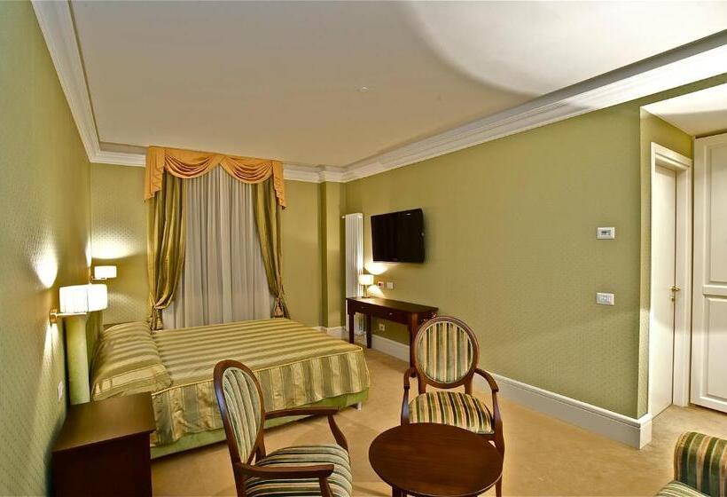 اتاق سوپریور سه تخته, Design Suite Tirano