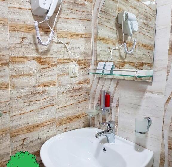 اتاق اکونومی, Garden