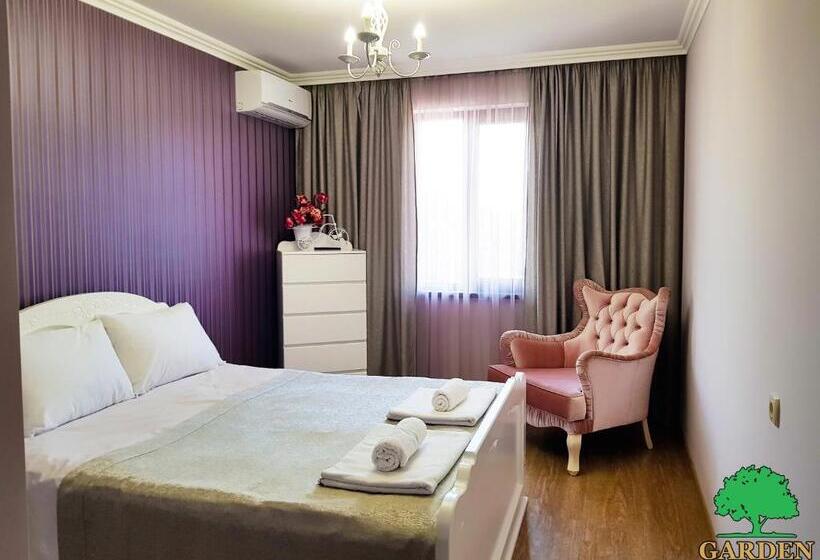 اتاق اکونومی, Garden