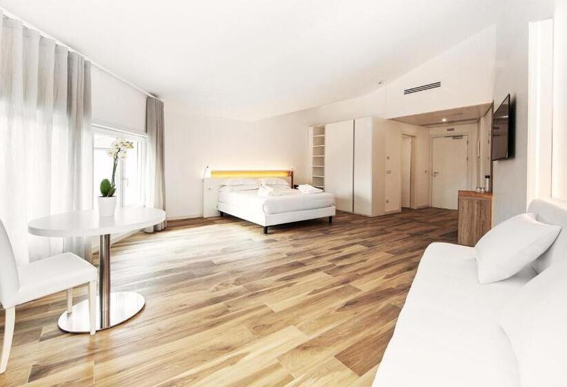 Семейный Номер, Toscana Charme Resort