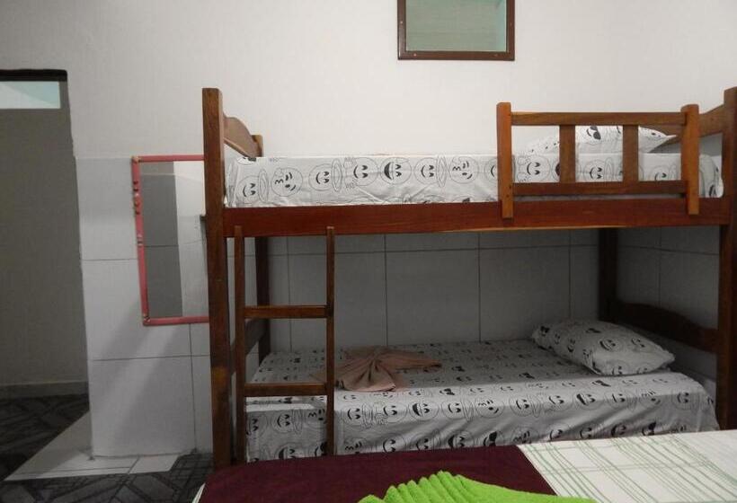 スタンダードルーム, Praia Hostel