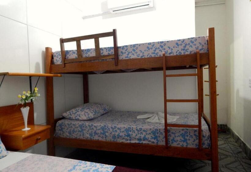Четырехместный Номер Economy, Praia Hostel