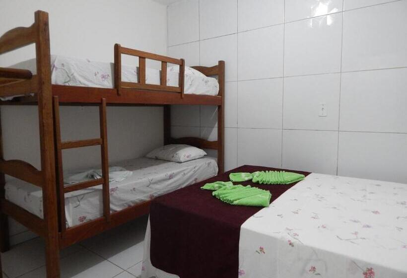 Четырехместный Номер Классик, Praia Hostel