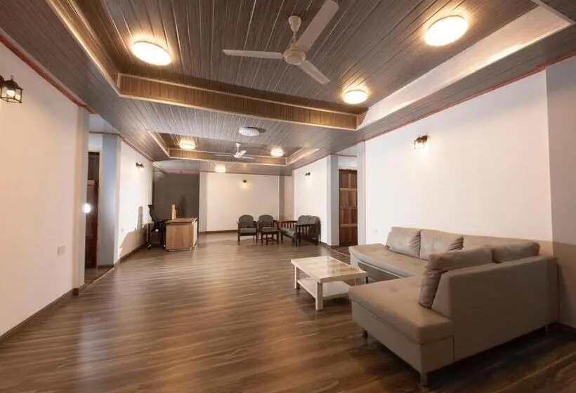 اتاق لوکس با تخت بزرگ, Lhohi White Sand