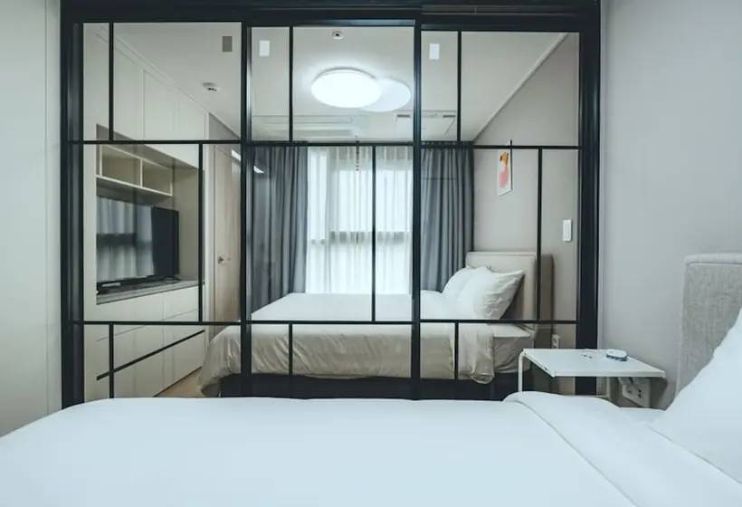اتاق لوکس, H Avenue Sasang Station Residence