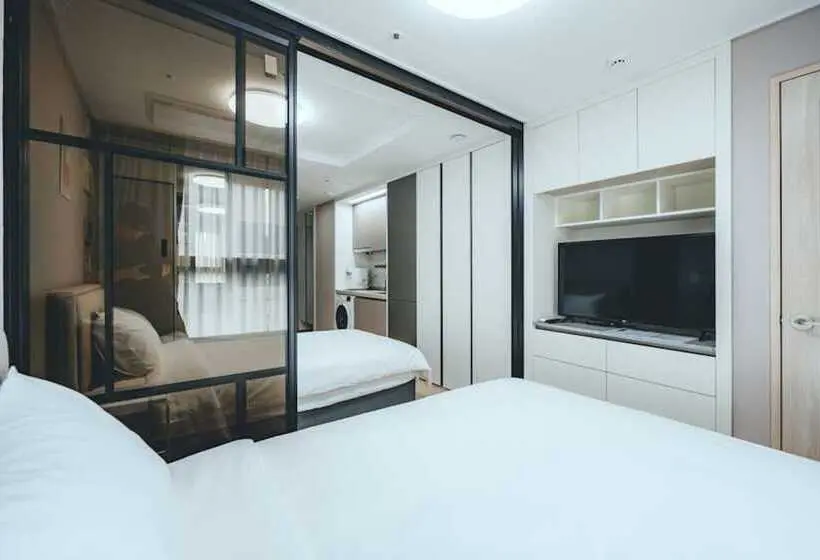 اتاق لوکس, H Avenue Sasang Station Residence