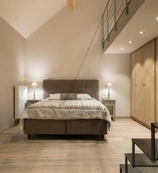 Basic Kolmen Hengen Huone, B&b De Windheer