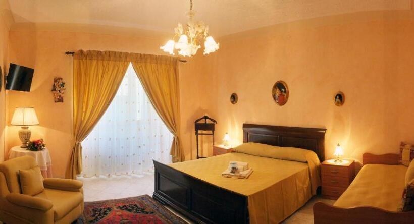 חדר דלוקס לשלושה, B&b La Villa