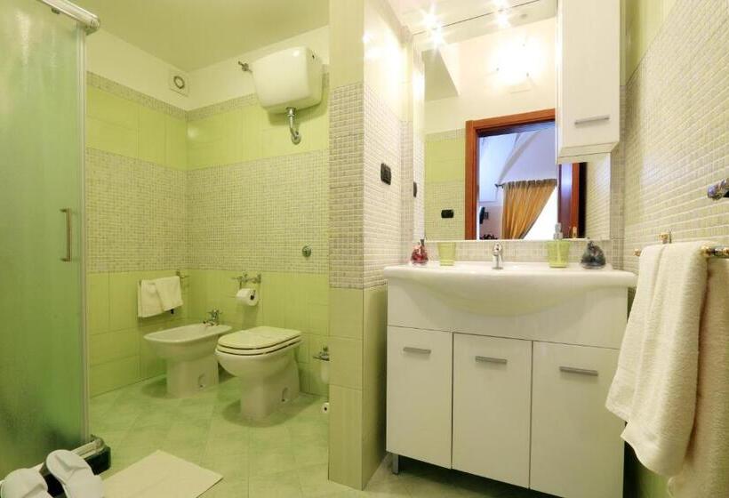 סוויטה משפחתית, B&b La Villa