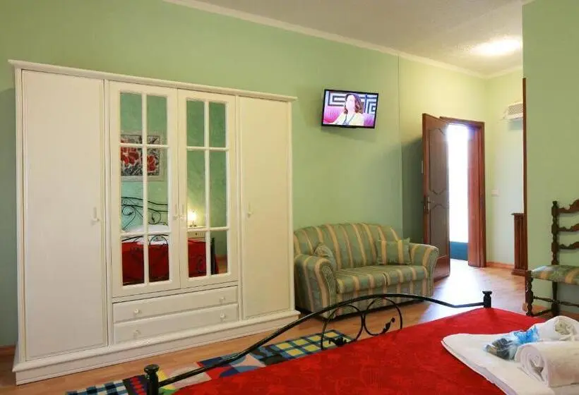デラックスファミリールーム, B&b La Villa