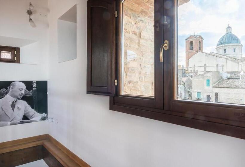 オーシャンビューのスーペリアトリプルルーム, Torre Della Loggia Dimora Storica Ortona