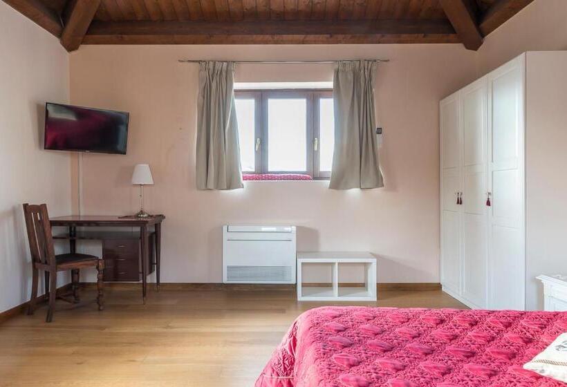 オーシャンビューのスーペリアトリプルルーム, Torre Della Loggia Dimora Storica Ortona