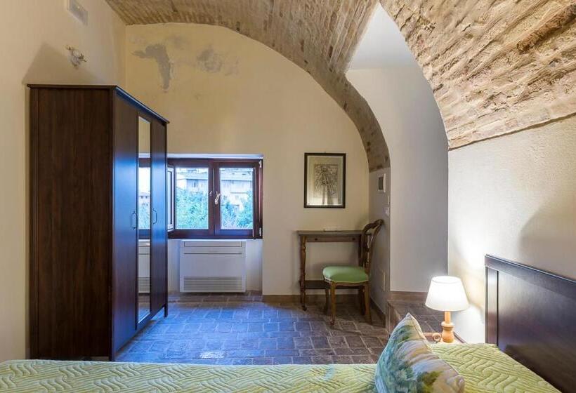 سوییت جونیور با چشم‌انداز دریا, Torre Della Loggia   Dimora Storica   Ortona