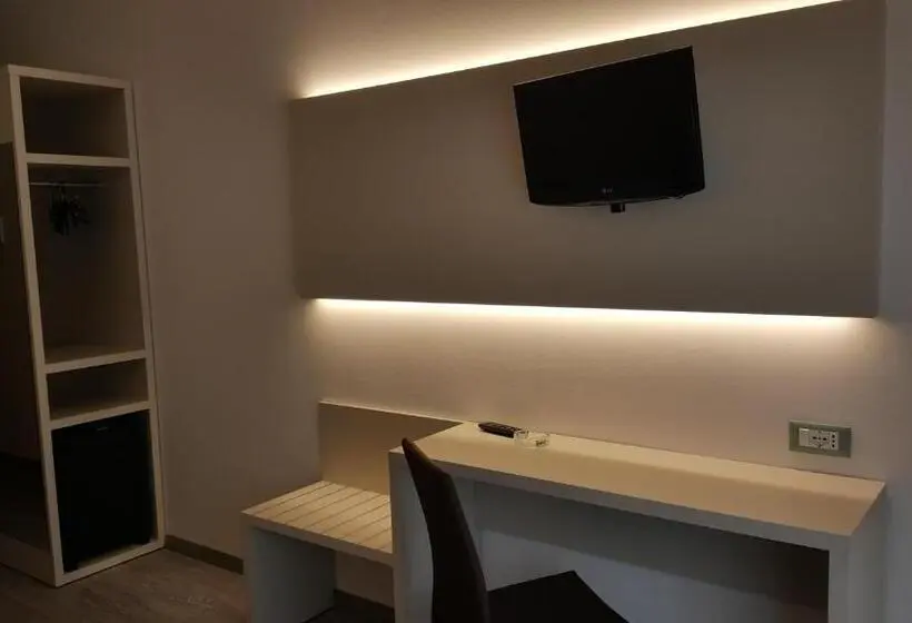 Pokój Trzyosobowy Standard z Balkonem, Ca' D'oro