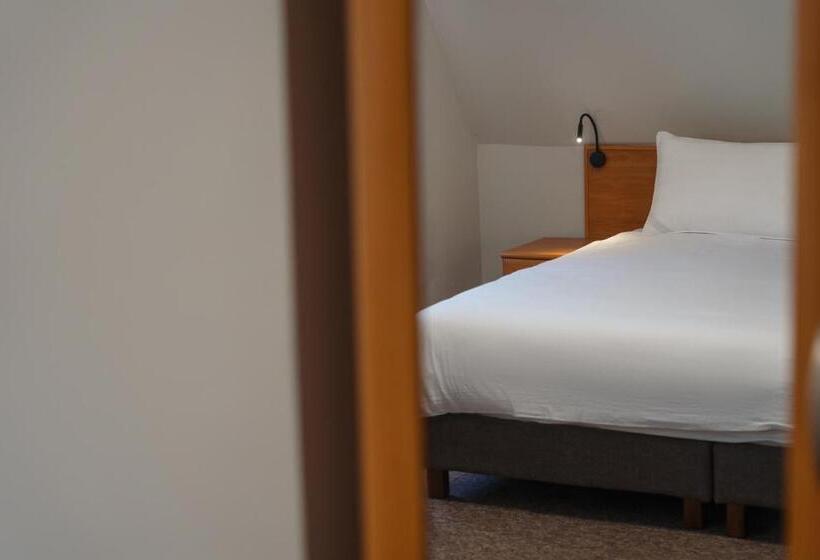 اتاق سوپریور, Dolinnka