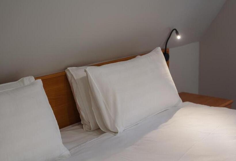 اتاق سوپریور, Dolinnka