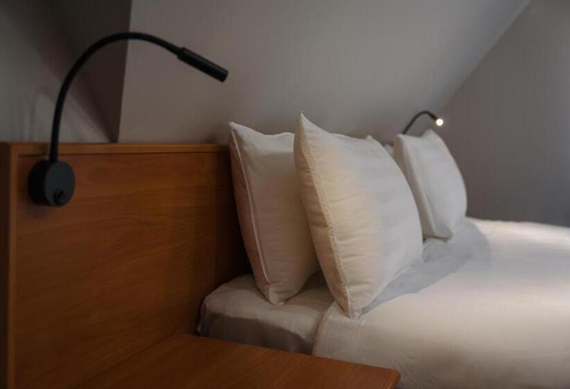 اتاق سوپریور, Dolinnka