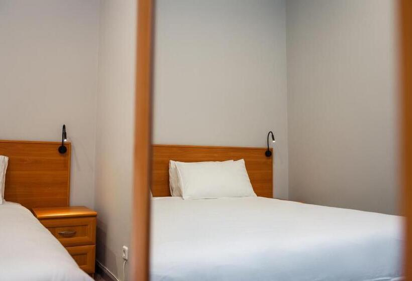 اتاق خانوادگی, Dolinnka