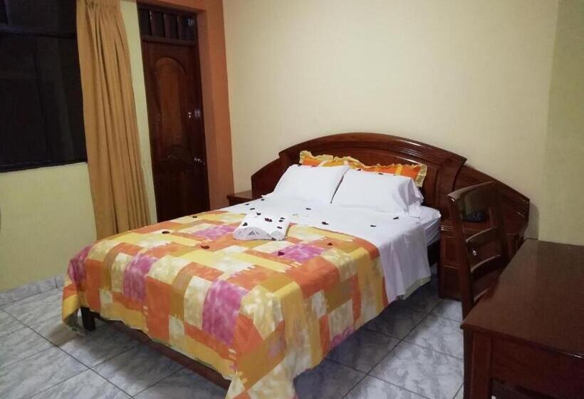 اتاق استاندارد, El León De Oro