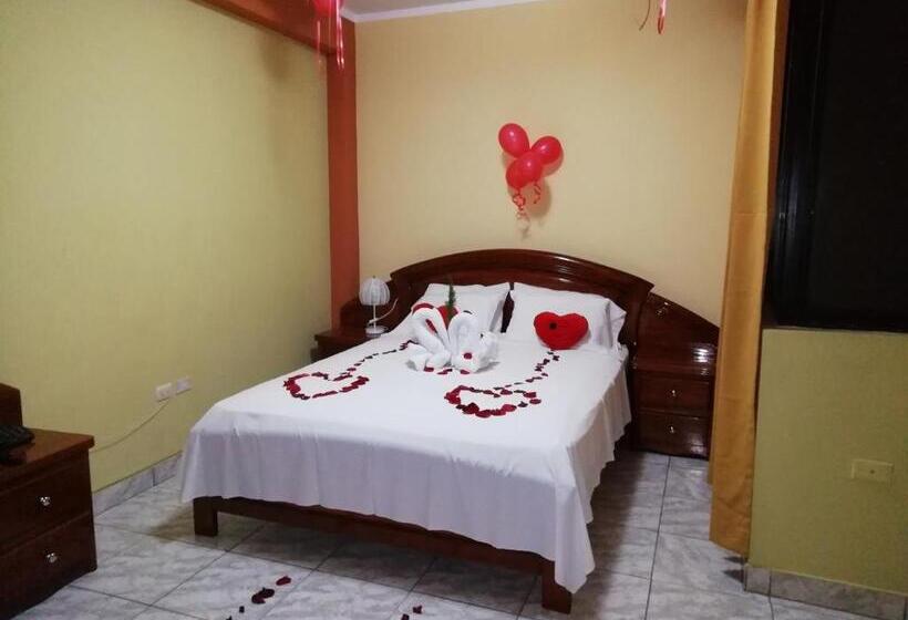 اتاق سوپریور, El León De Oro