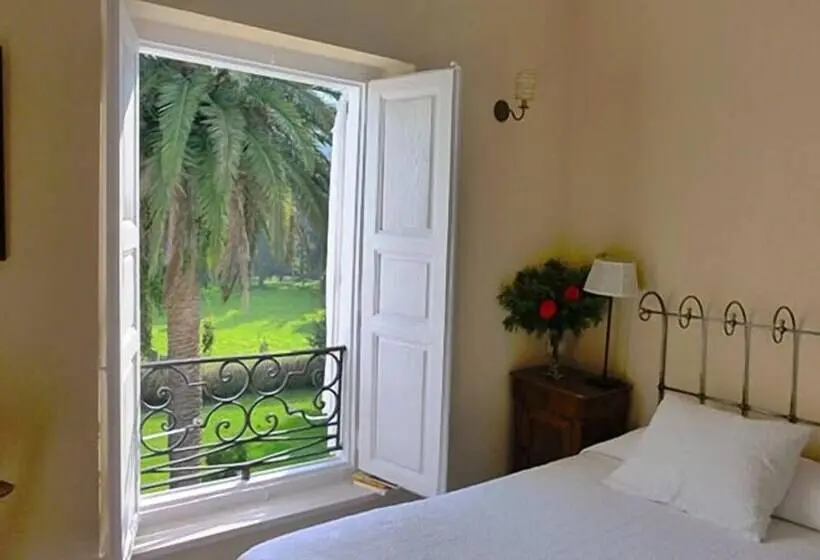 エコノミールーム, La Casona Azul