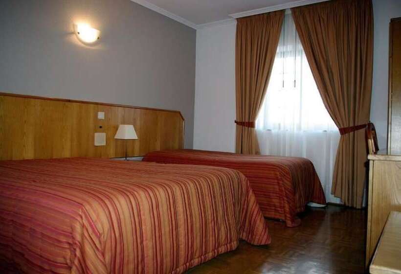 חדר משפחתי, O Encontro